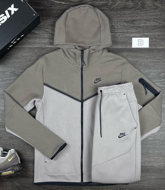 Tech Fleece