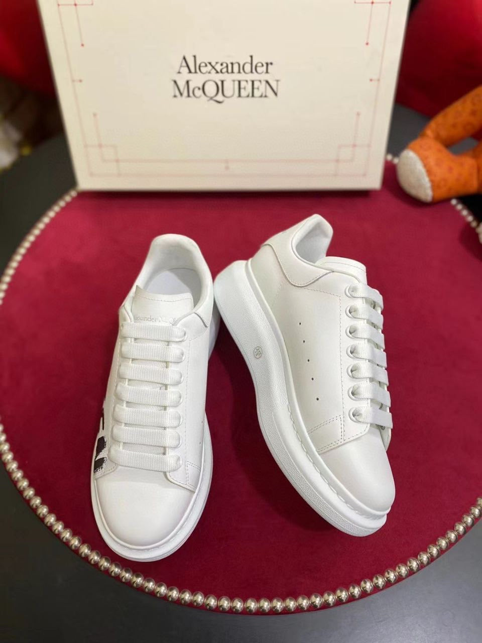 Mc Queen Edition White